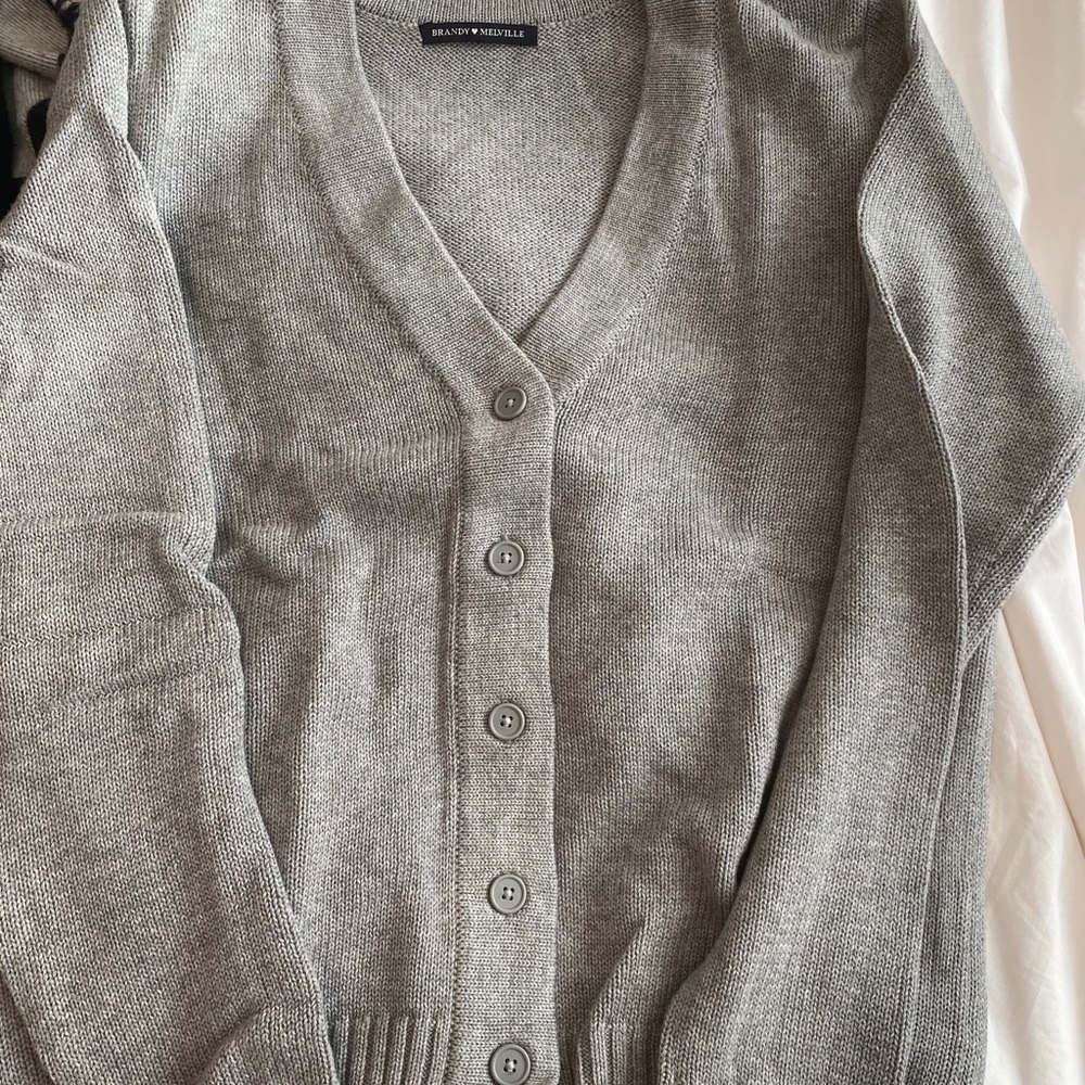 Brandy Melville Shannon Cardigan - Picture 2 of 3